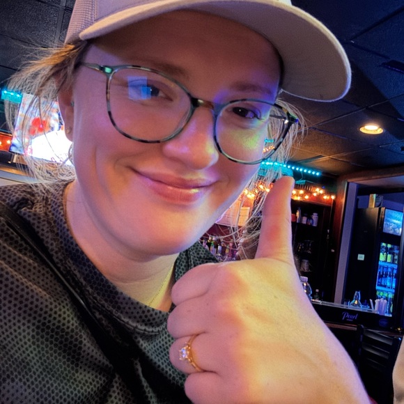 Meet your Posher, Molly - Picture 1 of 2